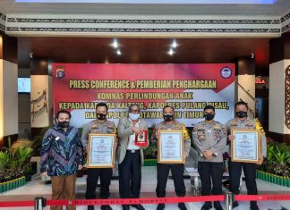 Kapolres Pulang Pisau terima penghargaan dari Komnas Perlindungan Anak