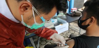 DKISP Banjar melaksanakan vaksinasi covid-19 tahap kedua dosis pertama.