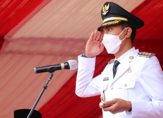 Bupati Banjar menjadi Inspektur upacara peringatan HUT RI ke 76 di Kabupaten Banjar