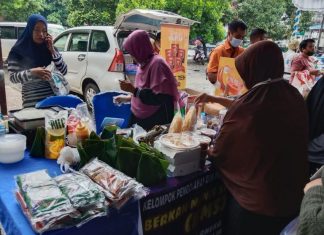 KUMPP bersama Dekranasda buka operasi pasar minyak goreng