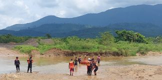 Gagal berenang ambil handphone, Jairullah meninggal terbawa arus sungai Batu Kapit