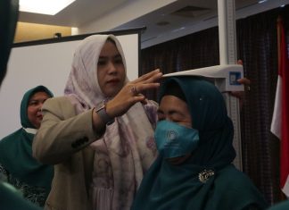 Sebanyak 50 desa di Kabupaten Banjar menerima bantuan alat kesehatan Antropometri Kit