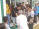 Ketua DPRD Banjar Bagikan Beras Kepada Korban Banjir