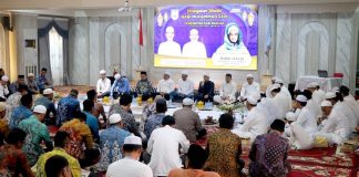 Saidi Mansyur dan Habib Idrus Al Habsyie, menghadiri Peringatan Maulid Nabi Muhammad SAW di Mahligai Sultan Adam