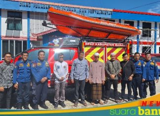 DPKP Terima bantuan 1 unit mobil Fire & rescue dari Pemkab Banjar