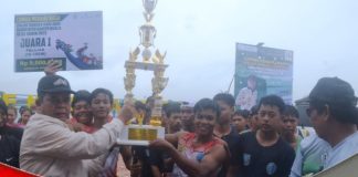 Tim Putera PODSI Banjarbaru dan tim puteri Haman Banjarmasin, sabet juara I di ajang Lomba Dayung Perahu Naga