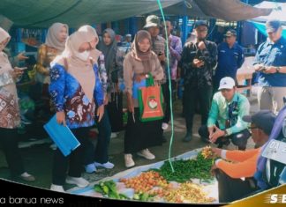 Pastikan kestabilan harga bahan pokok, Satgas Pangan Batola lakukan pengecekan di pasar tradisional