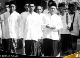 Sejarah sarung di Indonesia, digunakan sebagai simbol perlawanan terhadap budaya barat