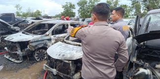 Kebakaran di Parkiran PT JBA Banjarbaru, hanguskan belasan mobil dari berbagai merk