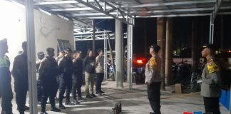 Polisi gabungan gelar patroli, amankan miras di Barito Kuala