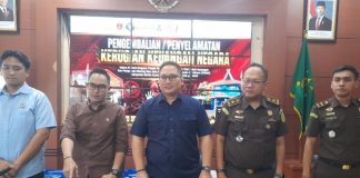 Kejari Batola amankan Rp 100 juta terkait kasus korupsi PDAM, vendor titipkan dana