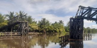 Jembatan penghubung tiga desa di Batola terbengkalai lebih setahun, warga menderita