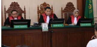 Sidang OTT KPK HSU: Kadinkes dan Dirut RS akui serahkan Rp 350 juta ke mantan Kajari