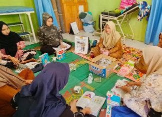 Cegah risiko kehamilan, Desa Gunung Ulin melaksanakan kelas edukasi ibu hamil