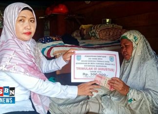 Desa Tunggul Irang Ulu salurkan BLT Dana Desa langsung ke rumah penyandang disabilitas