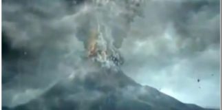 Gunung anak Krakatau status siaga: erupsi menerus, abu meluas hingga Jakarta dan Lampung