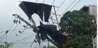 Cuaca Ekstrem di Pingaran: Tiang listrik dan pohon roboh