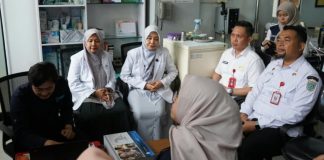 Dari operasi hingga aktivasi, RSUD Ratu Zalecha pasang alat bantu dengar canggih